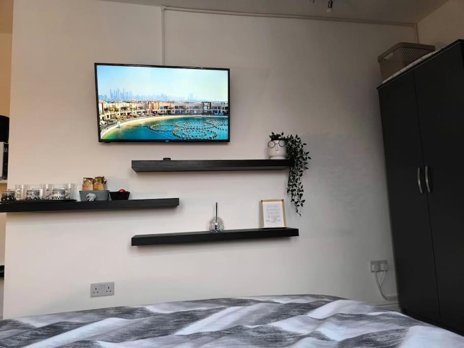 Studio Style Room, Near Tooting Broadway Station لندن المظهر الخارجي الصورة