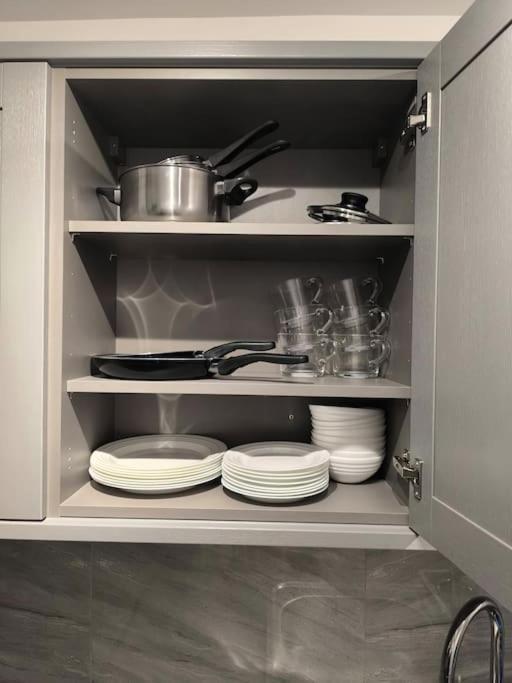 Studio Style Room, Near Tooting Broadway Station لندن المظهر الخارجي الصورة